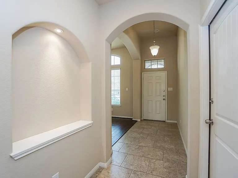 18327 High Summit Ln — Photo 7
