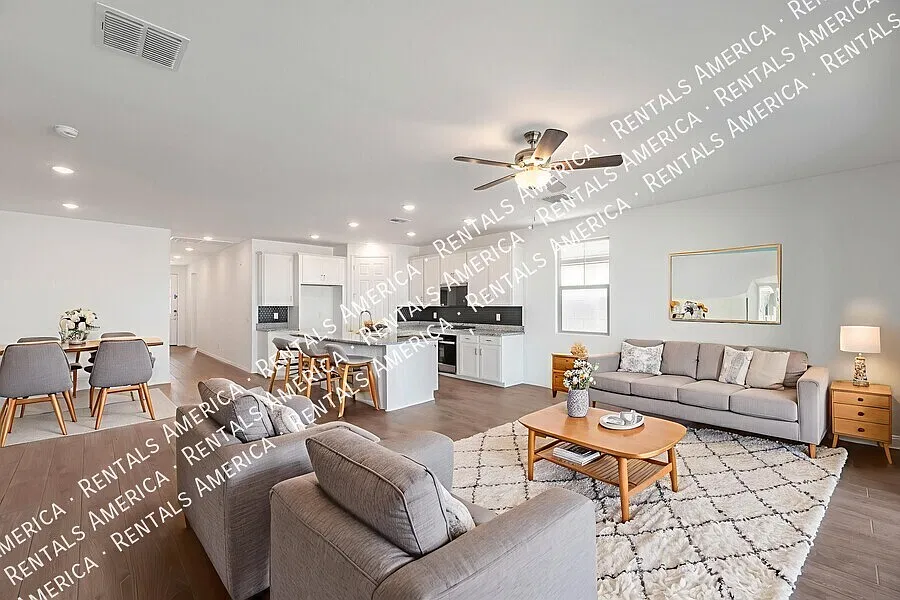 Brand New 3 Bedroom With Office In Empire Pointe — Photo 2