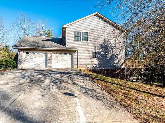 4th image of 3604 Hollow Oak Ln