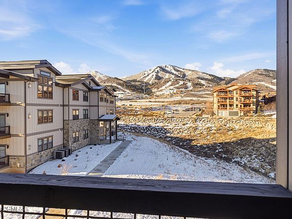 3rd image of 1114 Helling Cir #7-303