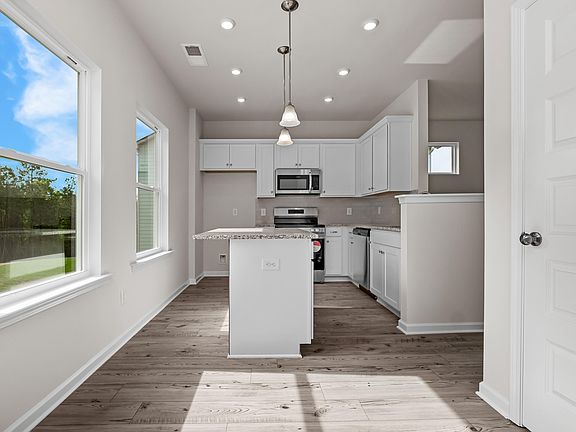 7th image of this home