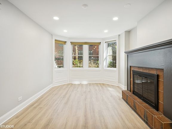 3rd image of 1940 N Cleveland Ave #1