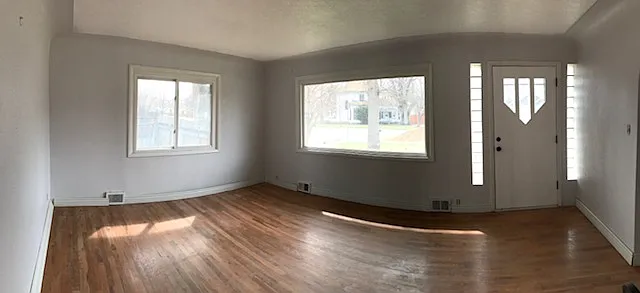 310 6th Ave — Photo 10