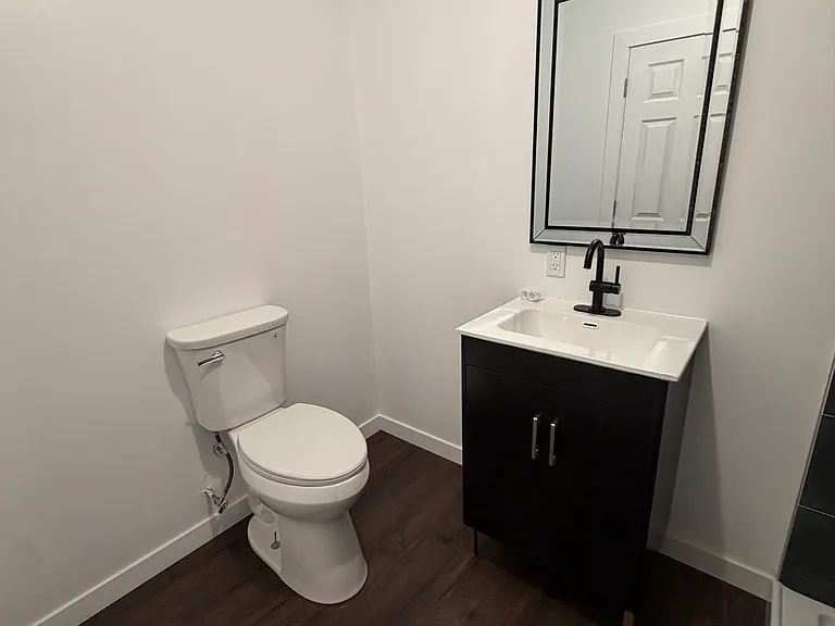 5862 Oneida St — Photo 7