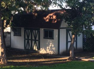 521 N Walnut St, La Habra, CA 90631