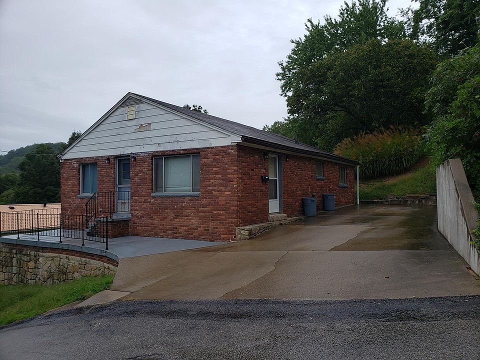 1st image of 1725 Claire St