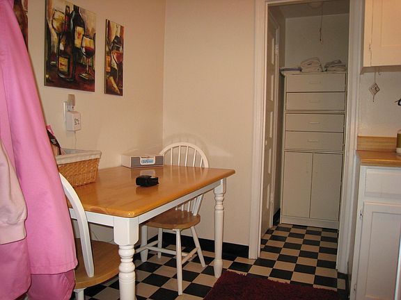 4th image of 838 Lincoln Ave