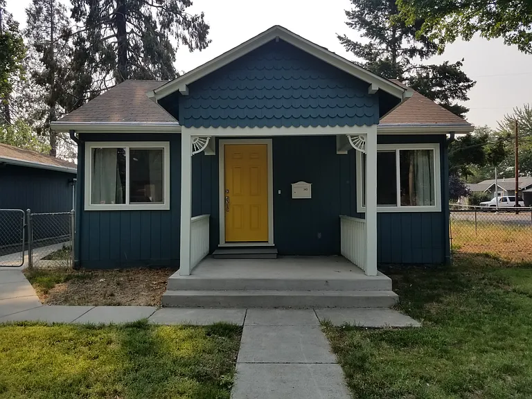 343 Mae St — Photo 2