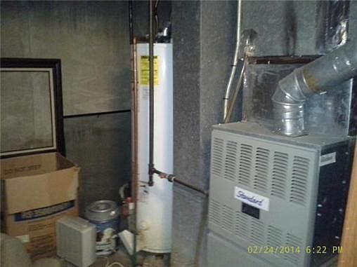 3rd image of 5266 Lawn Ave
