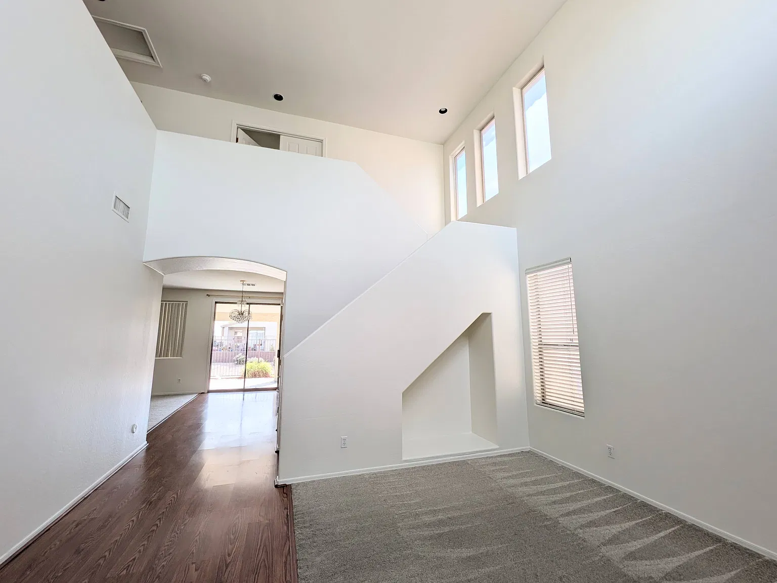4 bed, 1839 sqft, $2,900 — Photo 1