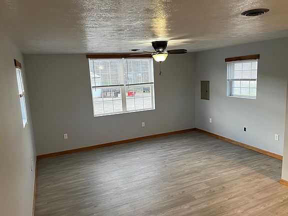 3rd image of 5 Delray Ave #B