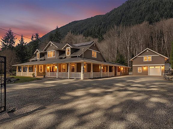 2nd image of 10011 Youbou Rd