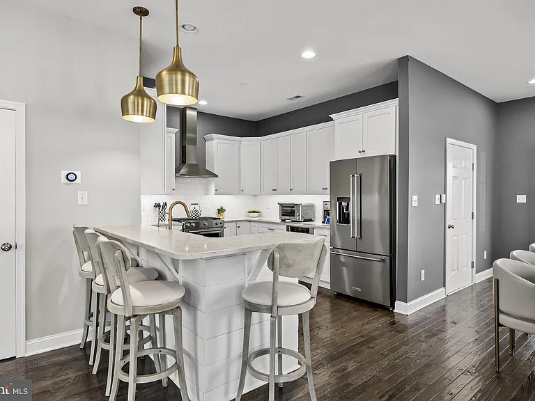 2312 Napoli Way — Photo 10