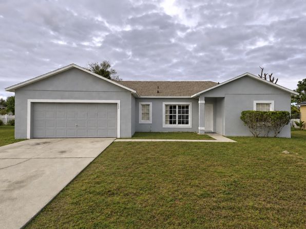 752 Paris Dr