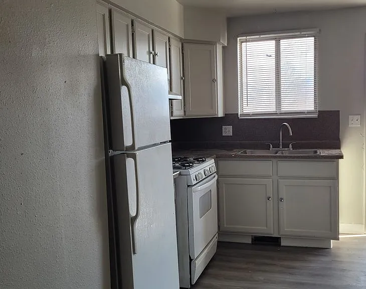 Jordanaire Apartments — Photo 11