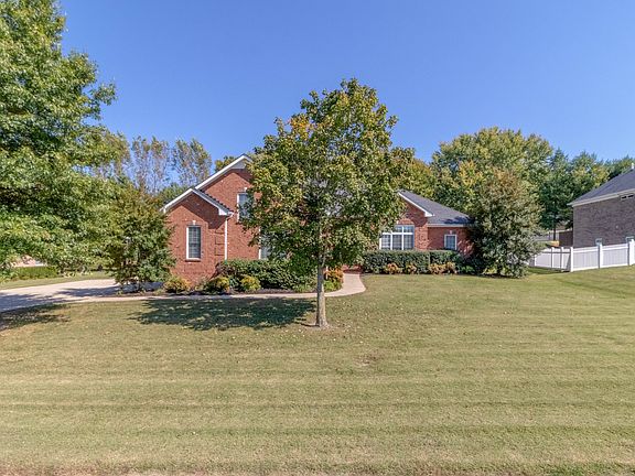 4th image of 2998 Oak Glen Ln