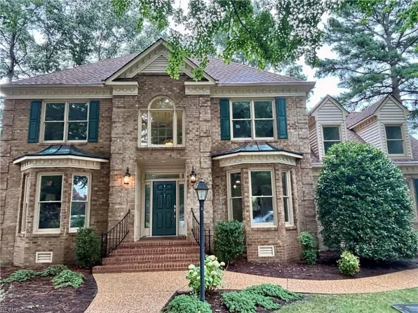 101 Clayton Dr, Yorktown, VA 23693