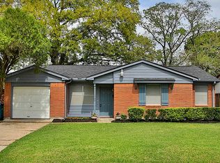 3922 Darlinghurst Dr, Houston, TX 77045