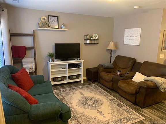 2nd image of 508 Fawnborough Ct