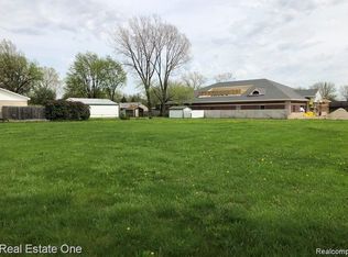 35674 Dequindre Rd, Sterling Heights, MI 48310