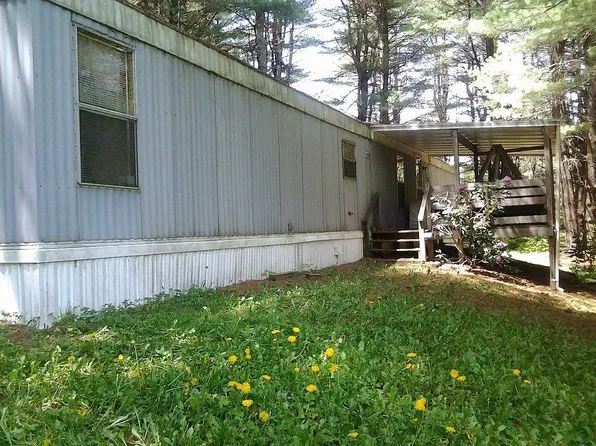 36 Wolfes Ln, Hillsgrove, PA 18619