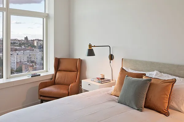 Rented by The Moinian Group | media 60