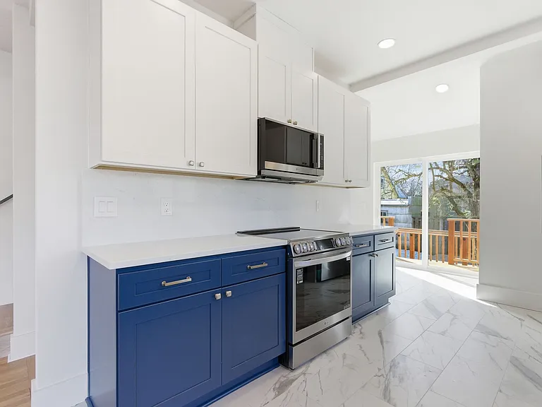 2945 NE 57th Ave — Photo 22