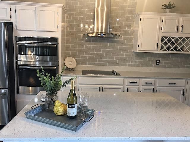 Clubhouse Kitchen