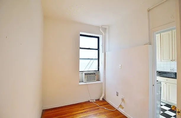 Rented by Julianna Realty Corp | media 12