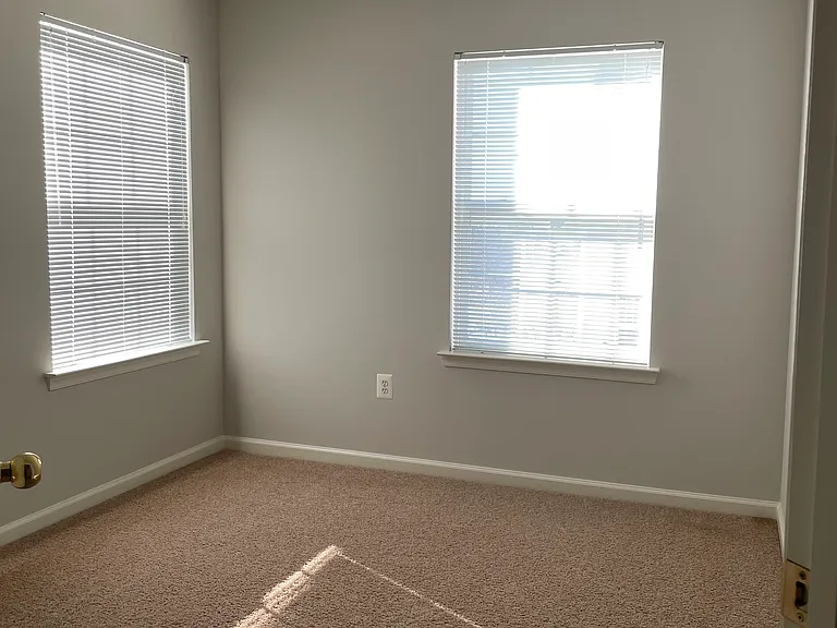 1602 Wilcox Ave — Photo 8