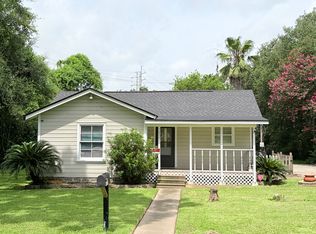 809 Beecher St, Baytown, TX 77520