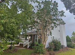 35 Richmond Park Dr, Cameron, NC 28326