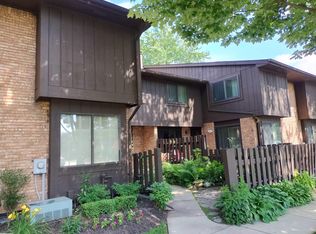 37382 Clubhouse Dr, Sterling Heights, MI 48312