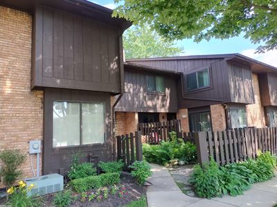 37382 Clubhouse Dr, Sterling Heights, MI, 48312