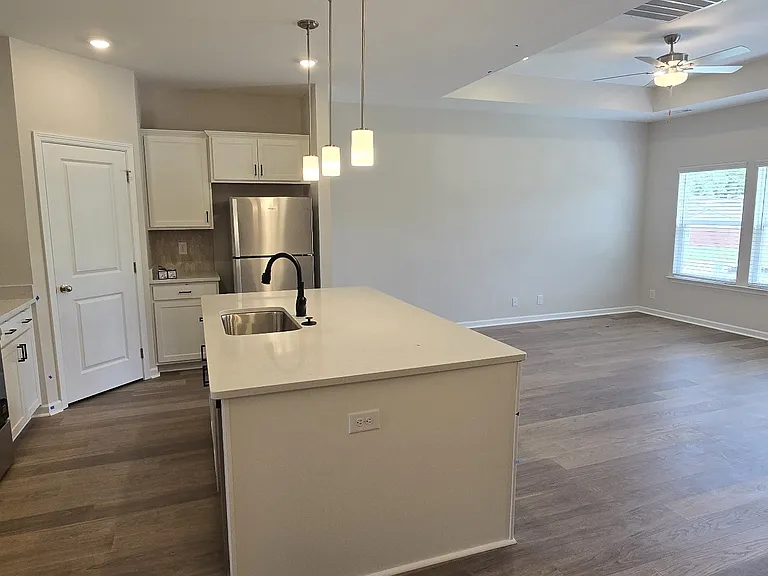 5113 Pace Park Cir #1 — Photo 3