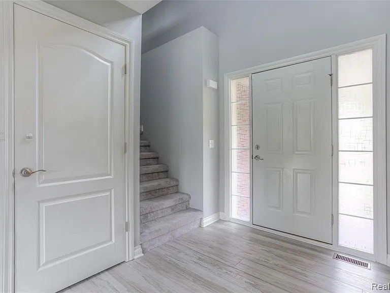 711 Cherry Stone Dr — Photo 15