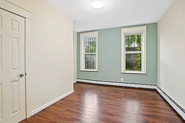 Rented by Douglas Elliman | media 19