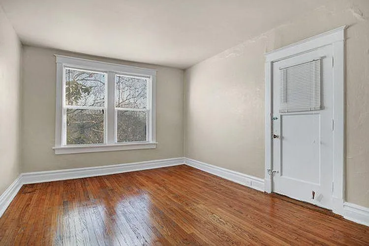 1369 McCausland Ave #2N — Photo 8