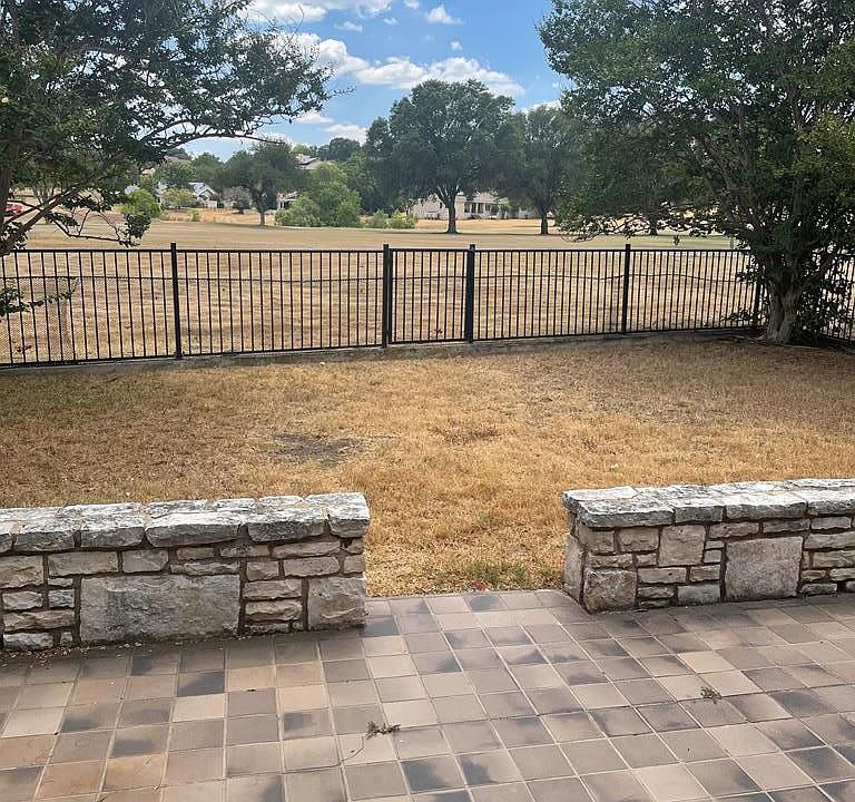 1st image of 379 Englewood Dr
