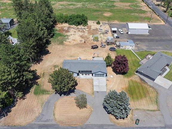 2nd image of 211804 E 193rd Pr SE
