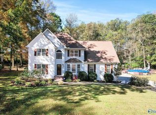 1411 Shady Ln NE, Arab, AL 35016