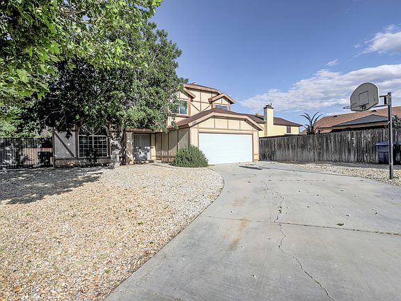 2nd image of 43418 Melody Ln