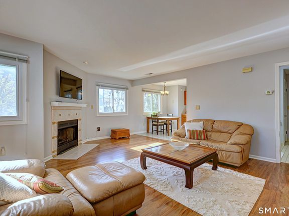 3rd image of 510 E Main St APT 111