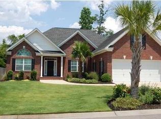 121 Melanie Ln, Summerville, SC 29485