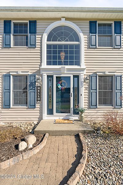 3rd image of 10 Squire Road