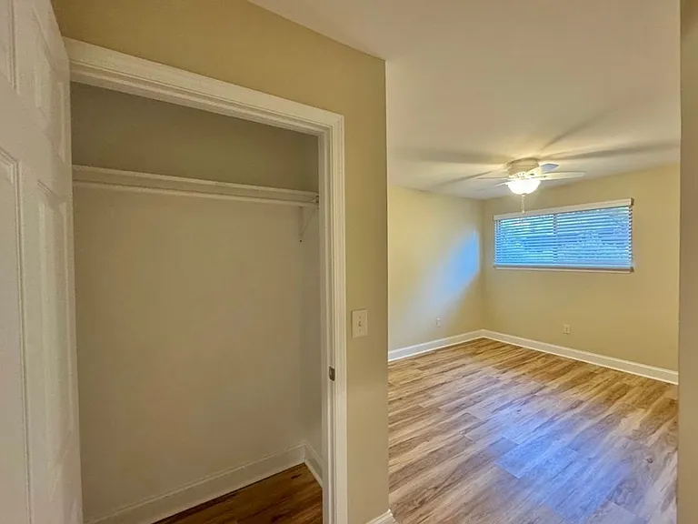 106 S Anderson St #B102 — Photo 5