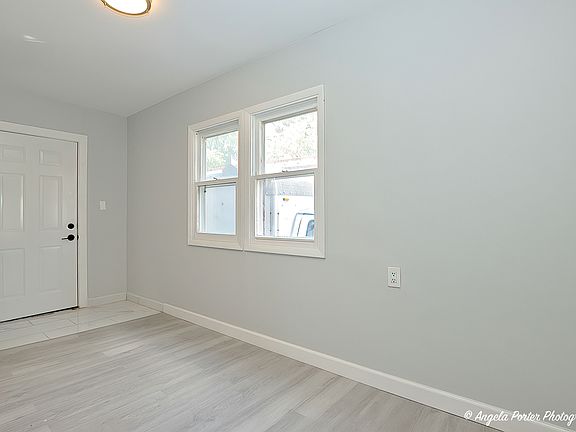 5th image of 321 Liberty St