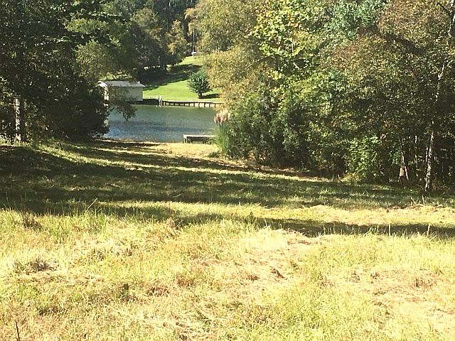 2nd image of 332 Cold Branch Rd
