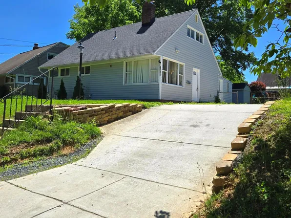 9711 Dilston Rd, Silver Spring, MD 20903