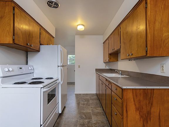 4th image of 406 NE 52nd Ave #1125241